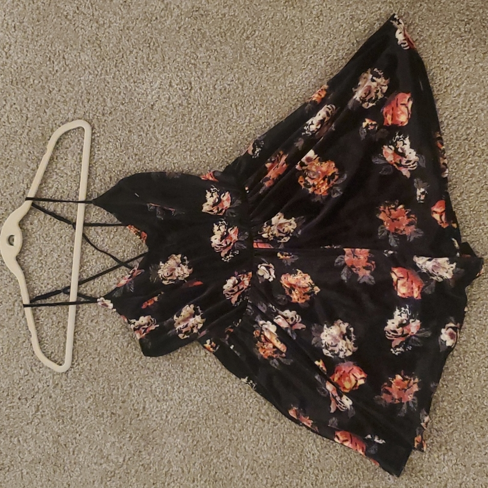 Black velvet Romper